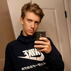 Meet your Posher, Addison